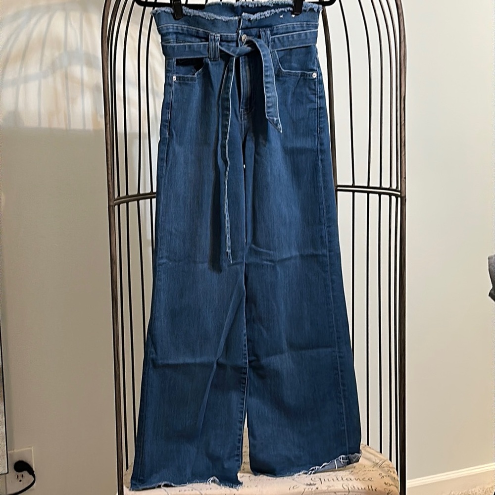 Wide leg jeans